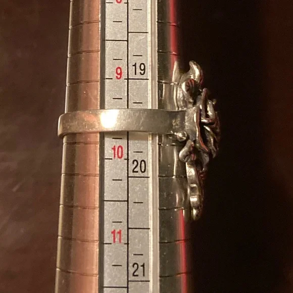 EUC 925 Delicate Cut Rose Ring Size 9.5 - Picture 6 of 8